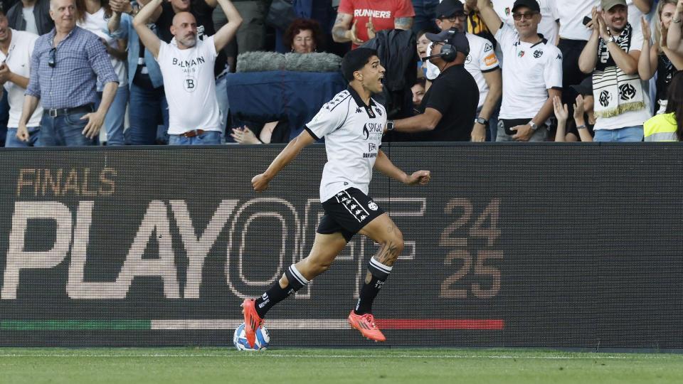 斯佩齐亚客场击败对手，勇夺三分(斯佩齐亚客场击败对手,勇夺三分球权)