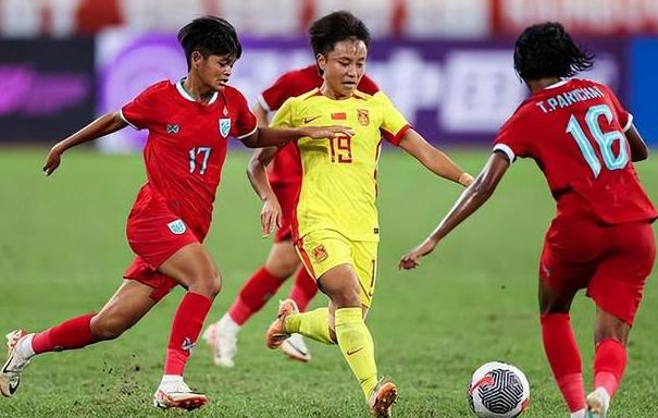 星空体育新闻-亚洲杯女足赛场上的激烈角逐(亚洲杯女足赛场上的激烈角逐是什么)