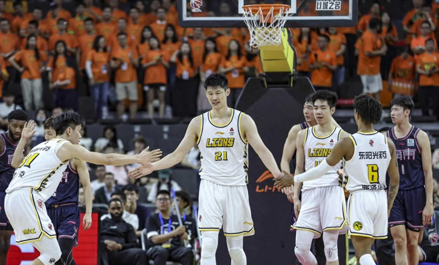 广州队在欧洲杯中打出团战,被誉为全场沸腾 广州队在欧洲杯中打出团战,被誉为全场沸腾