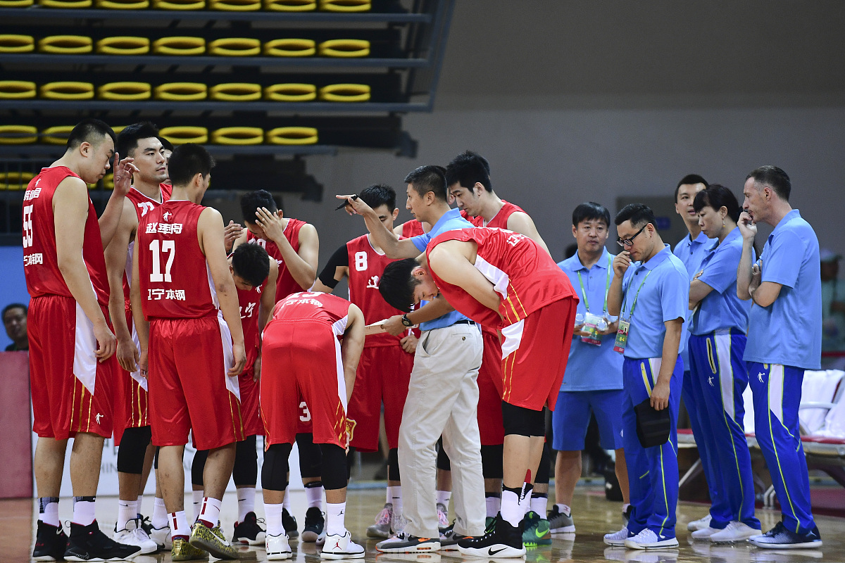 CBA球队在比赛中打出精彩进攻战术,制胜对手 CBA球队在比赛中打出精彩进攻战术,制胜对手