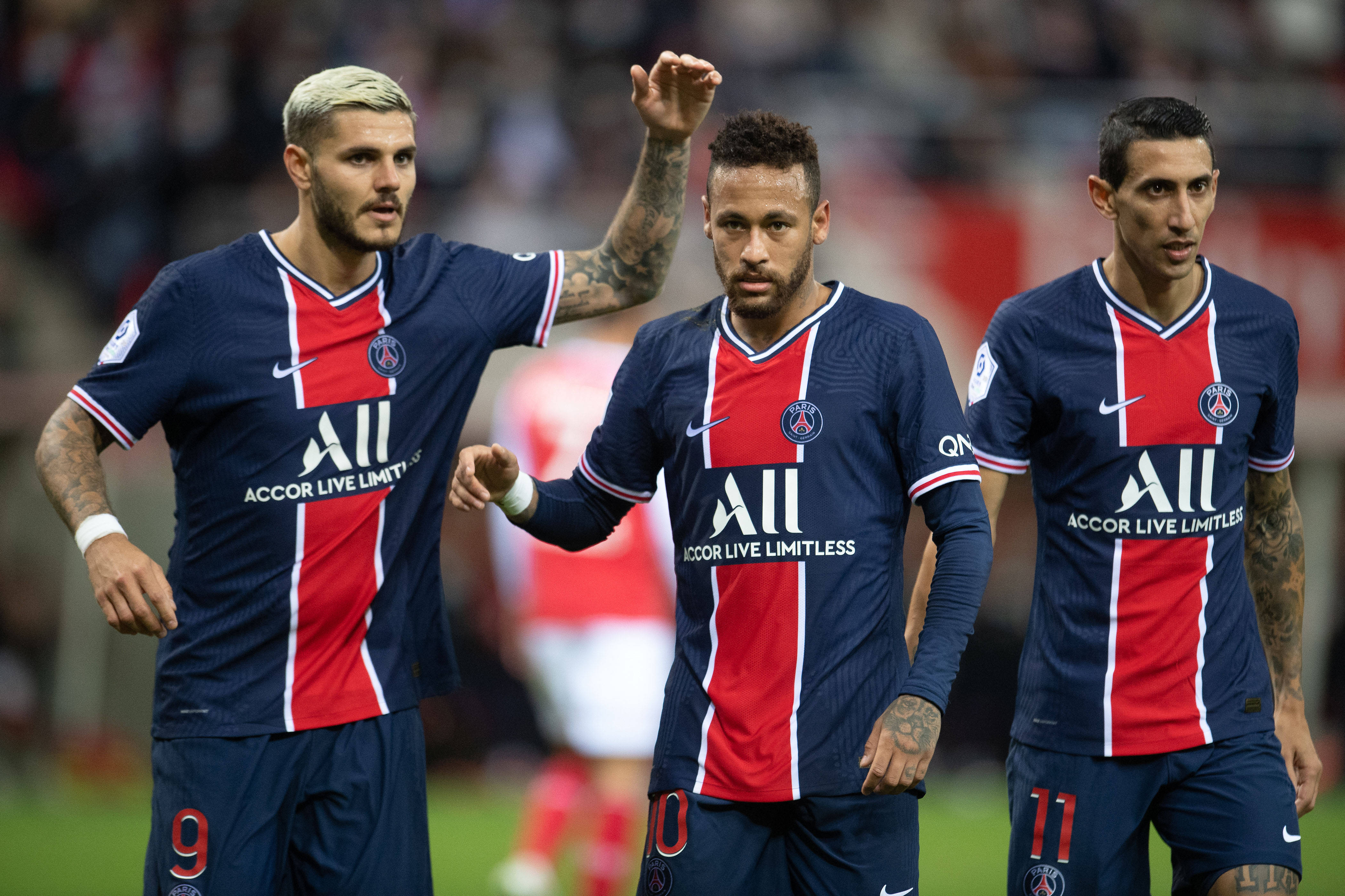 星空体育投注-兰斯在主场战胜对手，展现出色实力