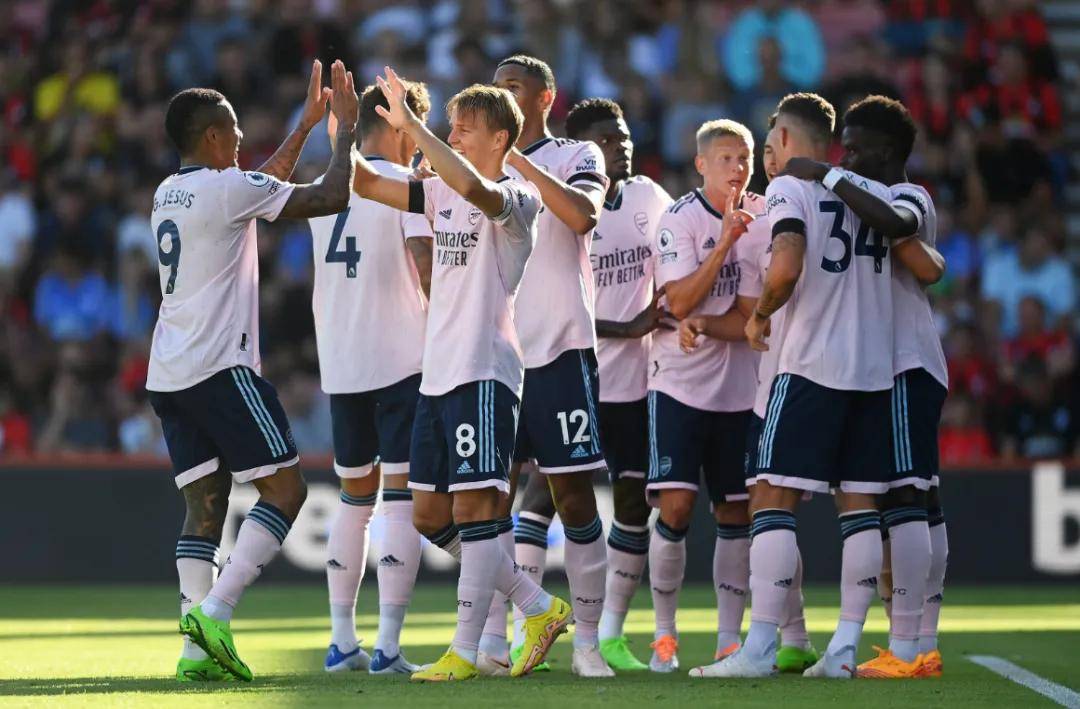 包含阿尔克马尔领衔荷甲得分榜,个人能力抢眼的词条 包含阿尔克马尔领衔荷甲得分榜,个人能力抢眼的词条