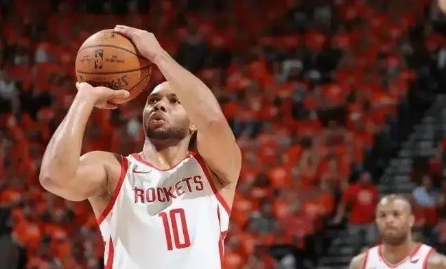 星空体育投注-沙尔克04终结连胜纪录，遭遇挑战的简单介绍