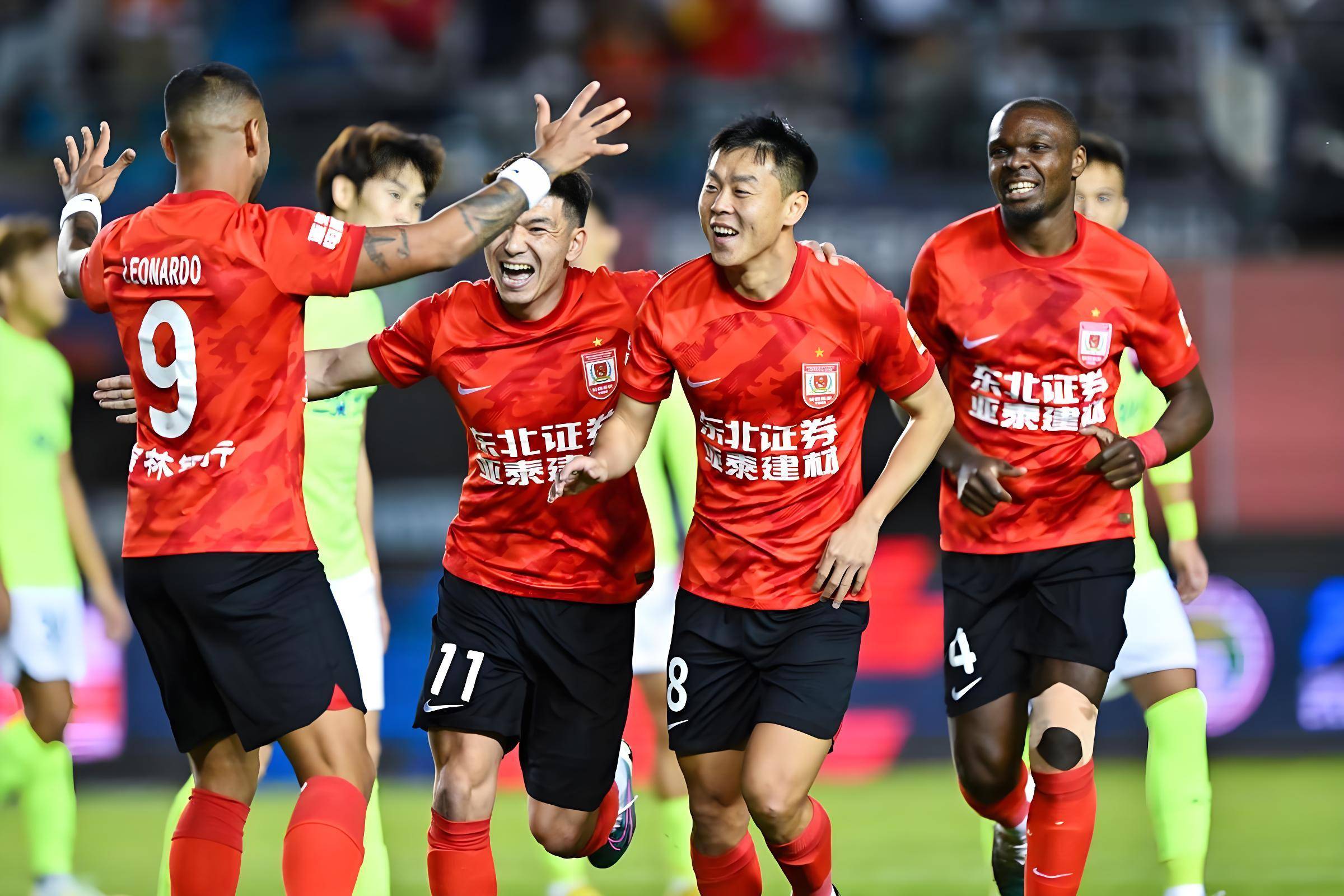 星空体育网页版入口-中超冠军之争，悬念丛生球队实力不容小觑的简单介绍