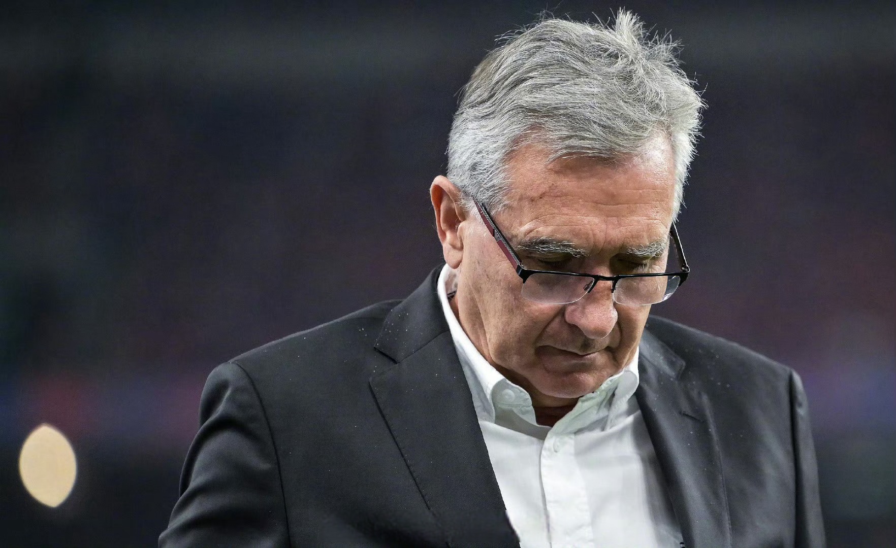 星空体育课程-包含勒沃库森客场失利，争冠希望渐行渐远的词条