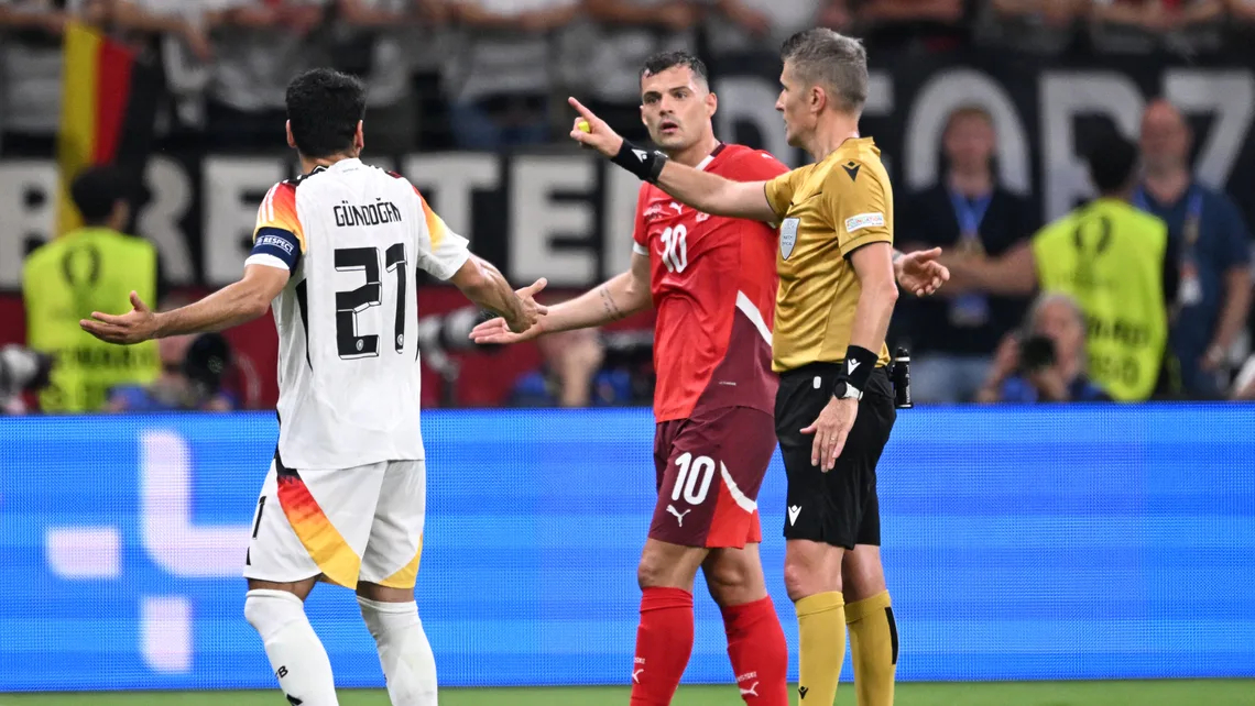 德国客场告捷,成功挤进欧洲杯决赛圈 德国客场告捷,成功挤进欧洲杯决赛圈