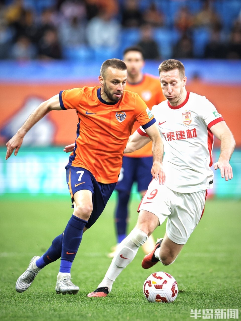 星空体育链接-关于射手梅开二度，带领球队摆脱低迷的信息