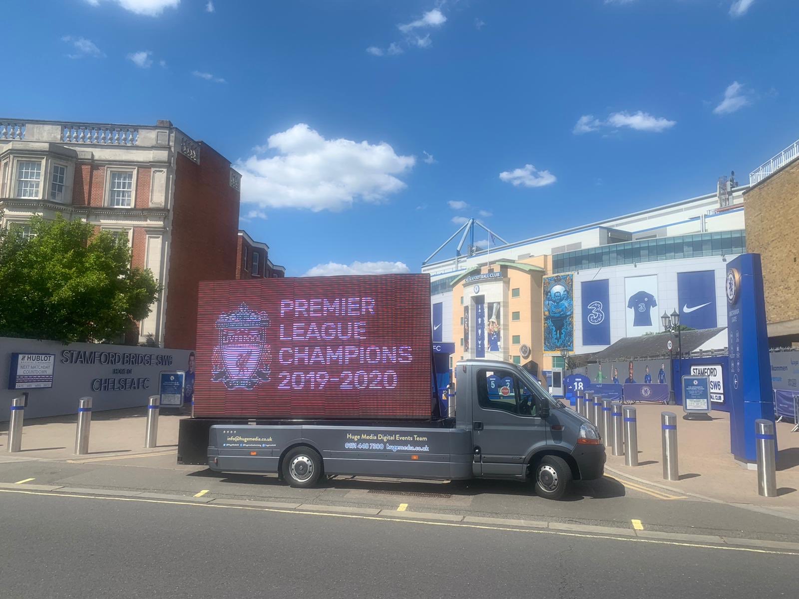 电子体育在道格拉斯体育场举办，用游戏新体验英超比赛的简单介绍