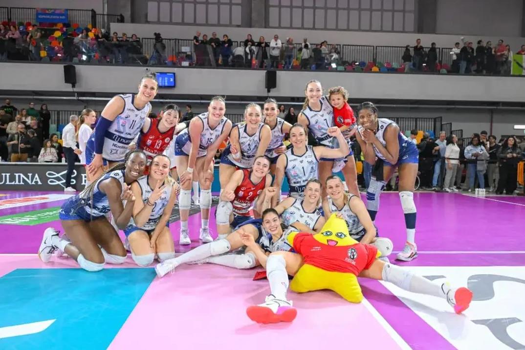 星空体育入口-关于意大利女篮展现团队实力，全队努力备战的信息