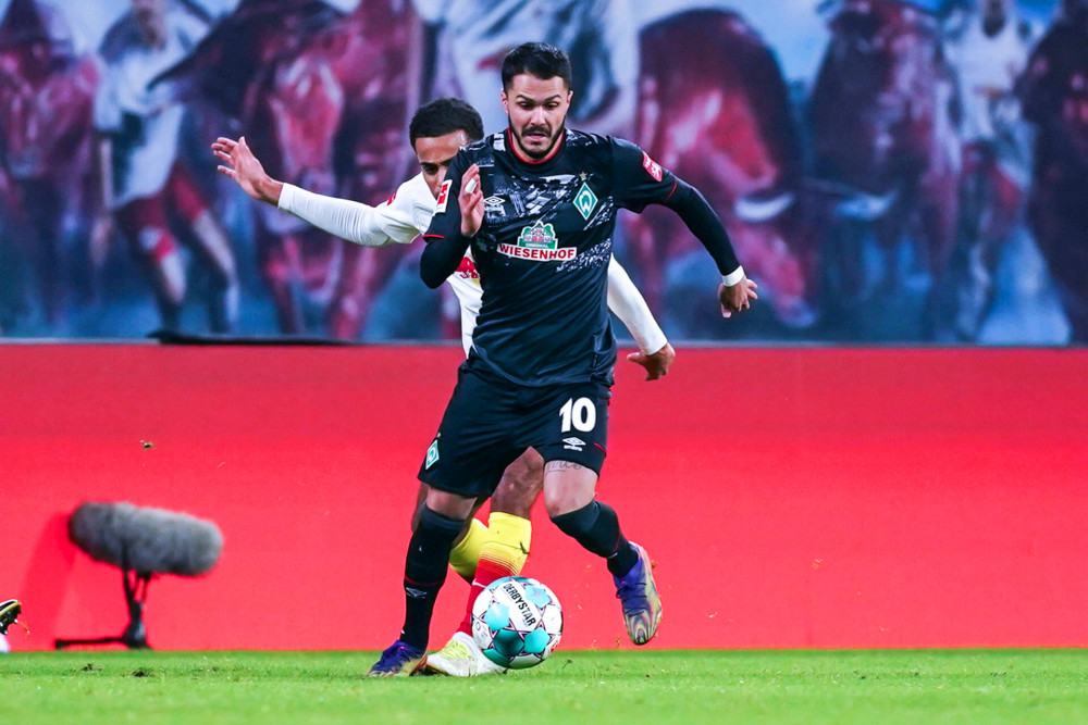 星空体育在线登录-不来梅客场不敌对手，战绩堪忧状态低迷的简单介绍