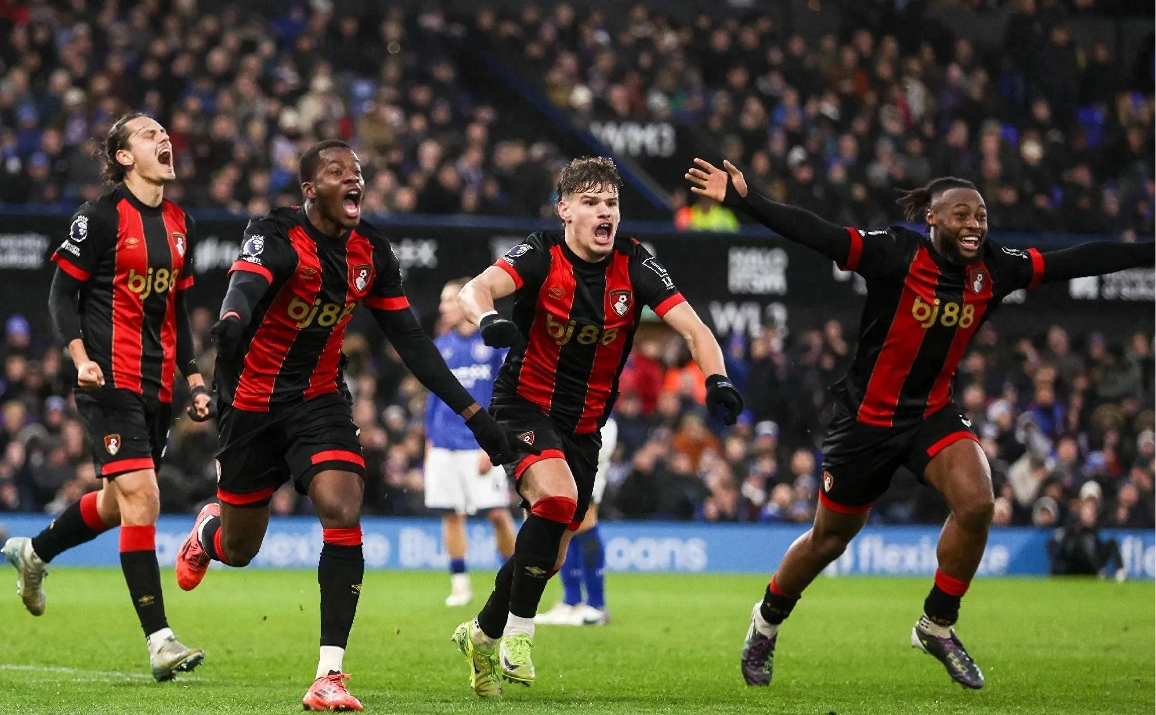 包含伯恩利战胜劲旅，球队竭尽全力奔向胜利的词条