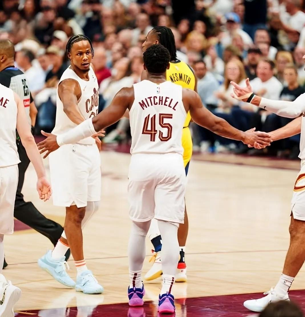 包含步行者主场惨败,遭遇连败压力升级的词条 包含步行者主场惨败,遭遇连败压力升级的词条