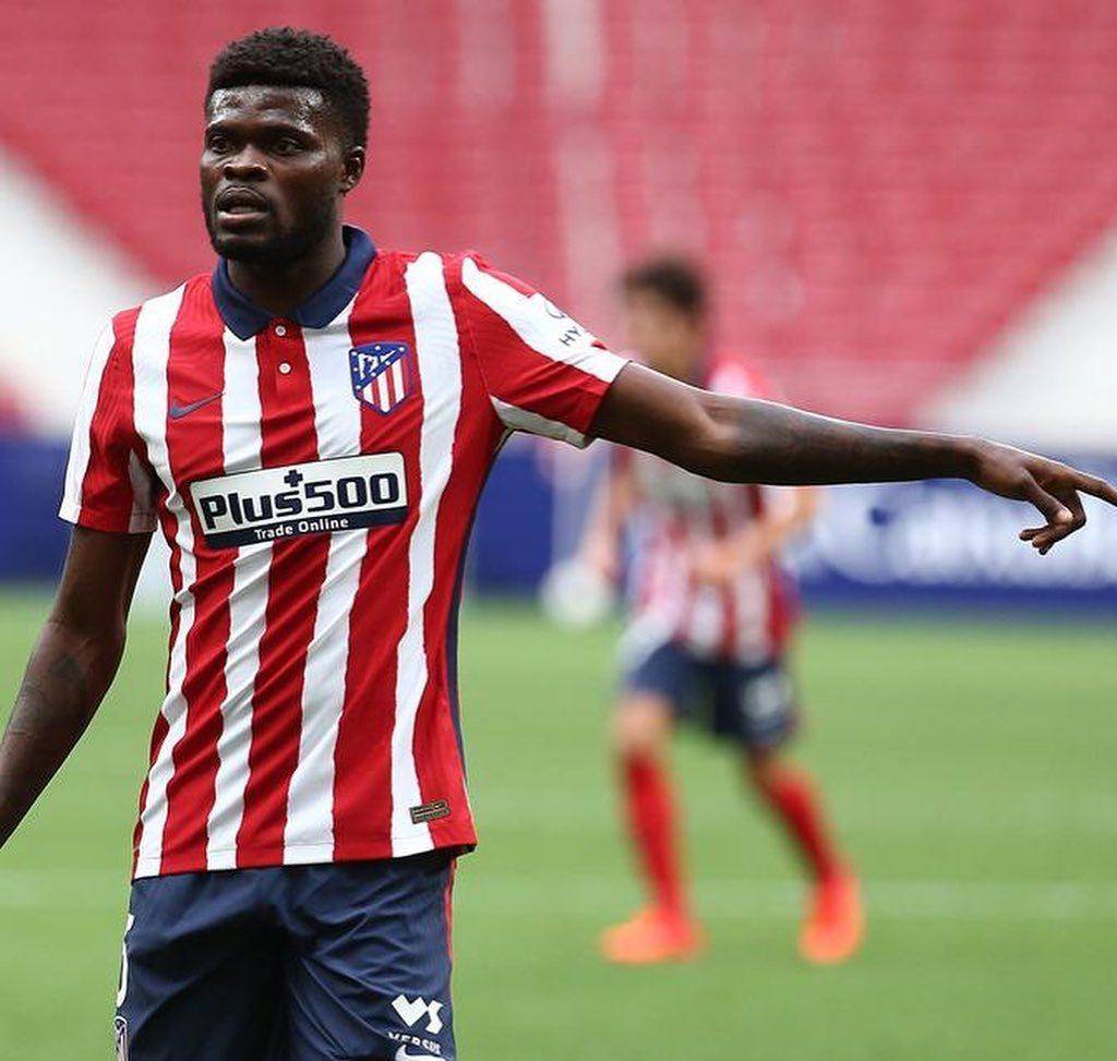 星空体育新闻-华伦西亚中场表现出色，助球队获胜