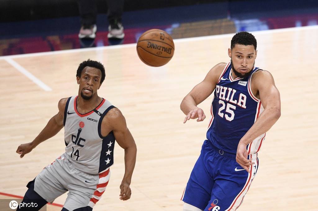 华伦西亚中场表现出色,助球队获胜 华伦西亚中场表现出色,助球队获胜