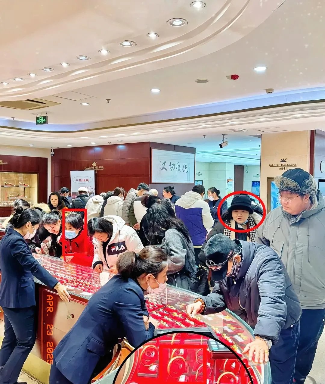 包含重金打造,民众疯狂围观热烈鼓掌的词条 包含重金打造,民众疯狂围观热烈鼓掌的词条