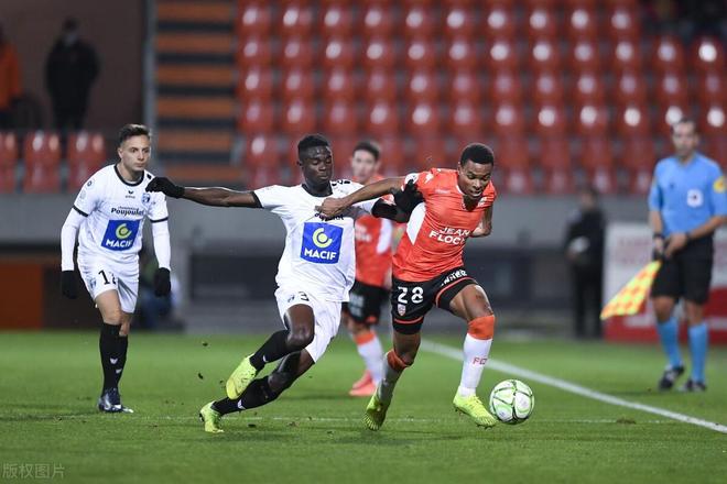 关于罗马客场不敌乌迪内斯,连胜势头遭打断的信息 关于罗马客场不敌乌迪内斯,连胜势头遭打断的信息